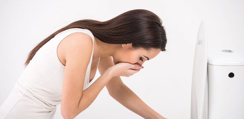 gravid skal kaste op