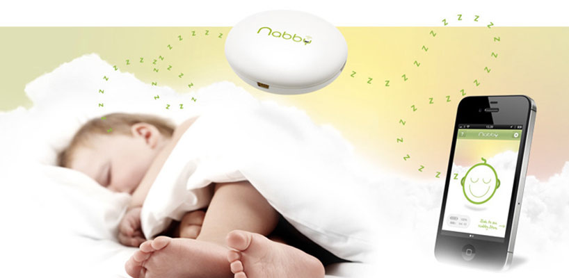 baby sover med nabby babyalarm