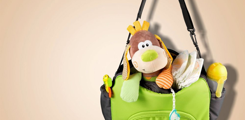 grøn pusletaske med bamse
