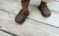 Bliv sommerklar med sandaler til børn