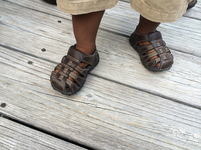 Bliv sommerklar med sandaler til børn