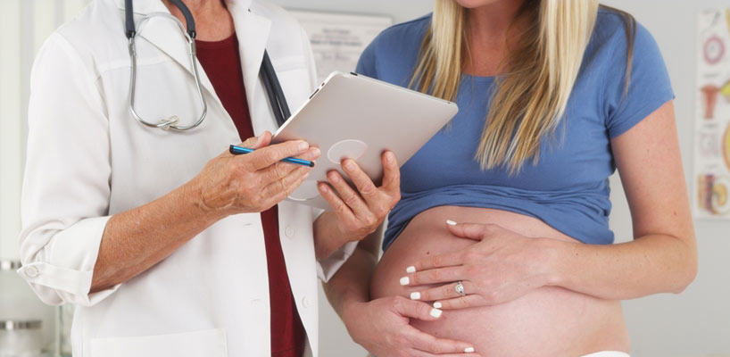gravid kvinde hos læge